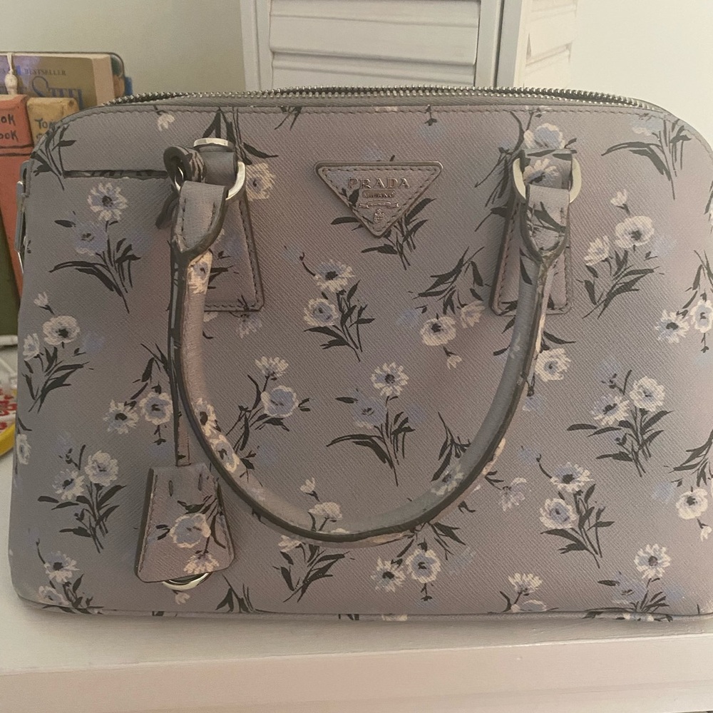 Authentic Prada Promenade Bag.